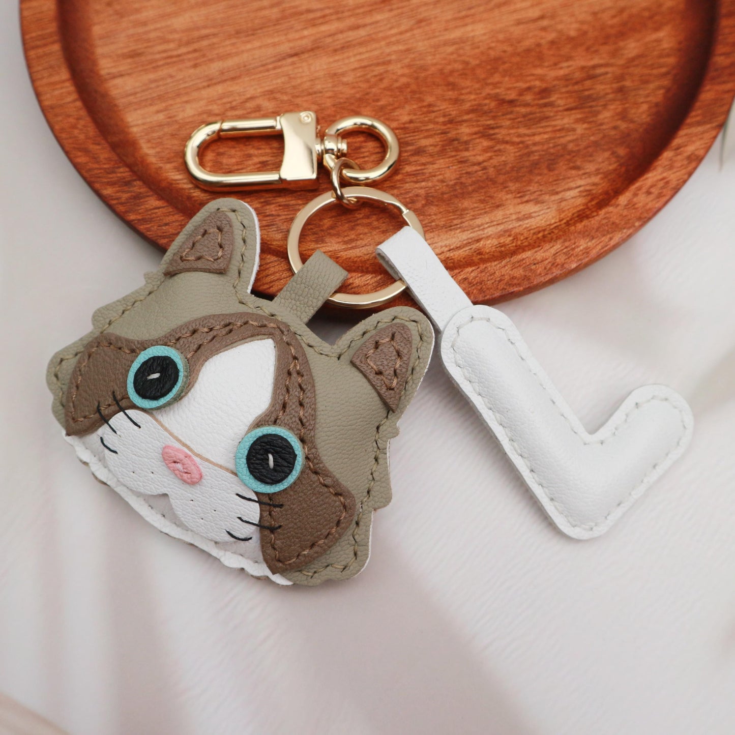 Handmade Leather Cat Charm,Leather Bag Charm, Leather Handbag and Purse Charm, Cute Cat Keychain, book bag charm,Handmade car mirror charm