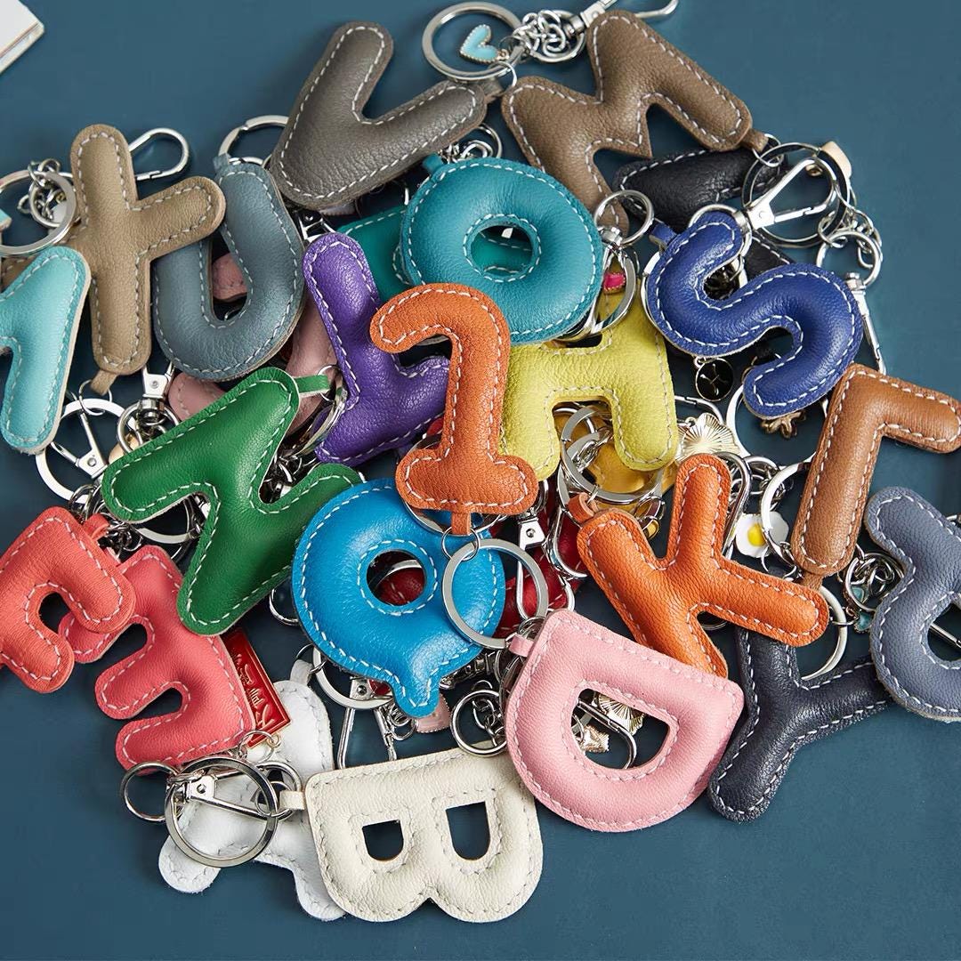 Letter/Heart and bow accessories (not sold separately)
