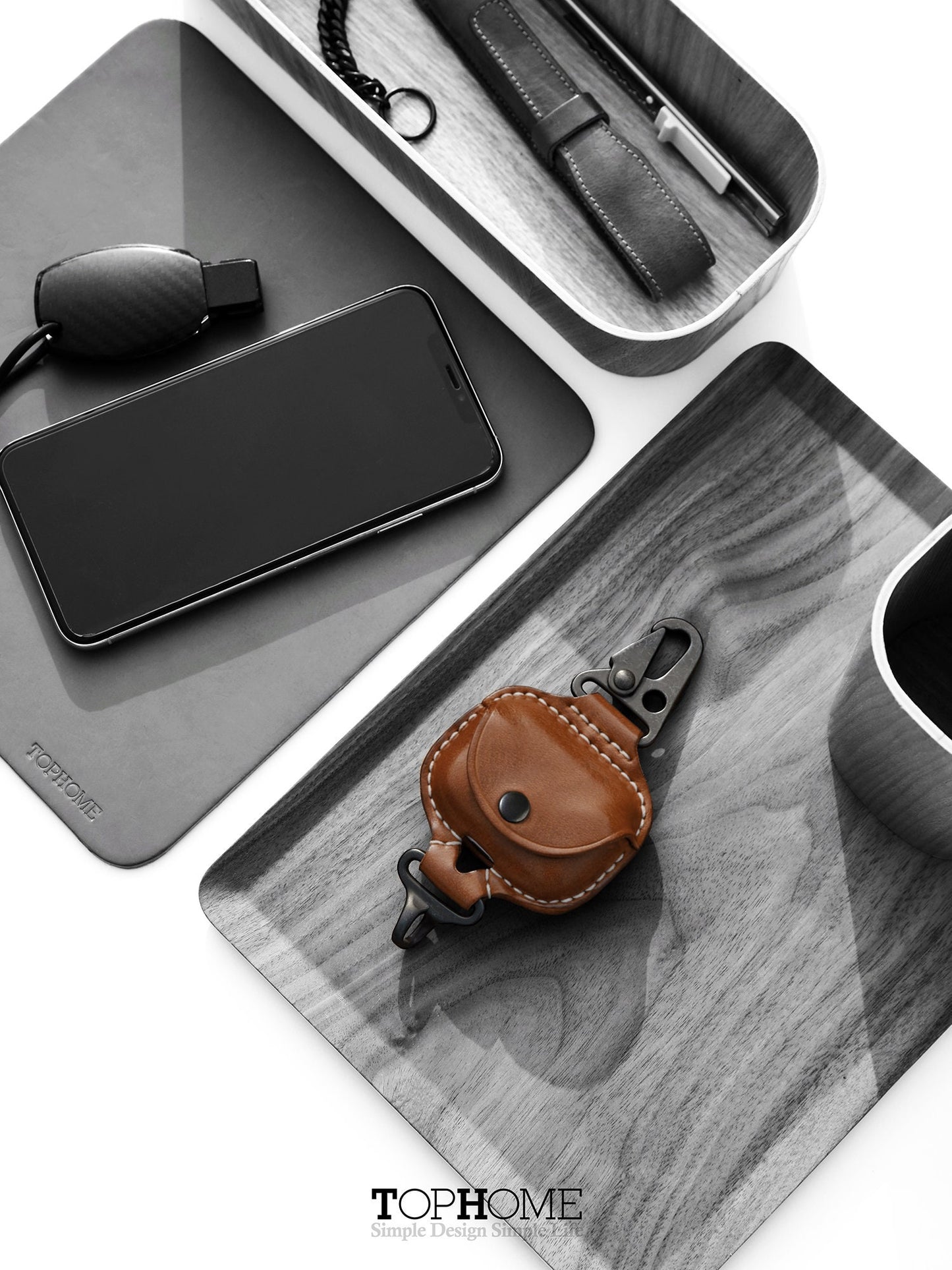 AirPods Pro Leather Strap Protective Case For AirPods Pro Headphone Case , with Fine Metal Carabiner/Earbuds Accessories --Grey