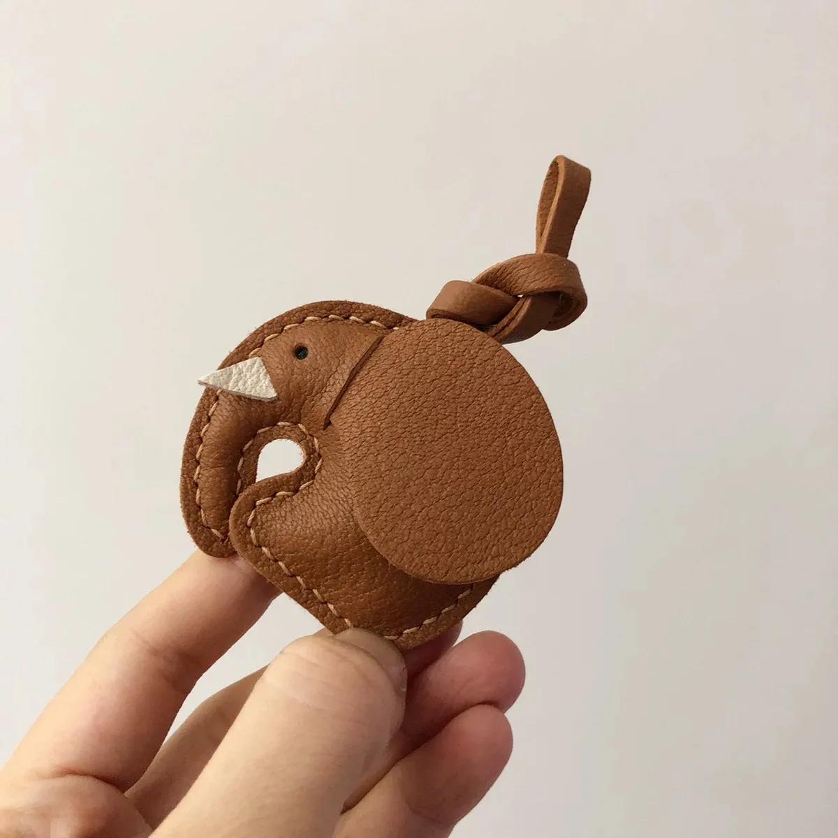 Leather Elephant Charm, bag charm,Handmade Leather Bag Charm, Unique Handbag and Purse Charm, Elephant Keychain,Cute Key Chain