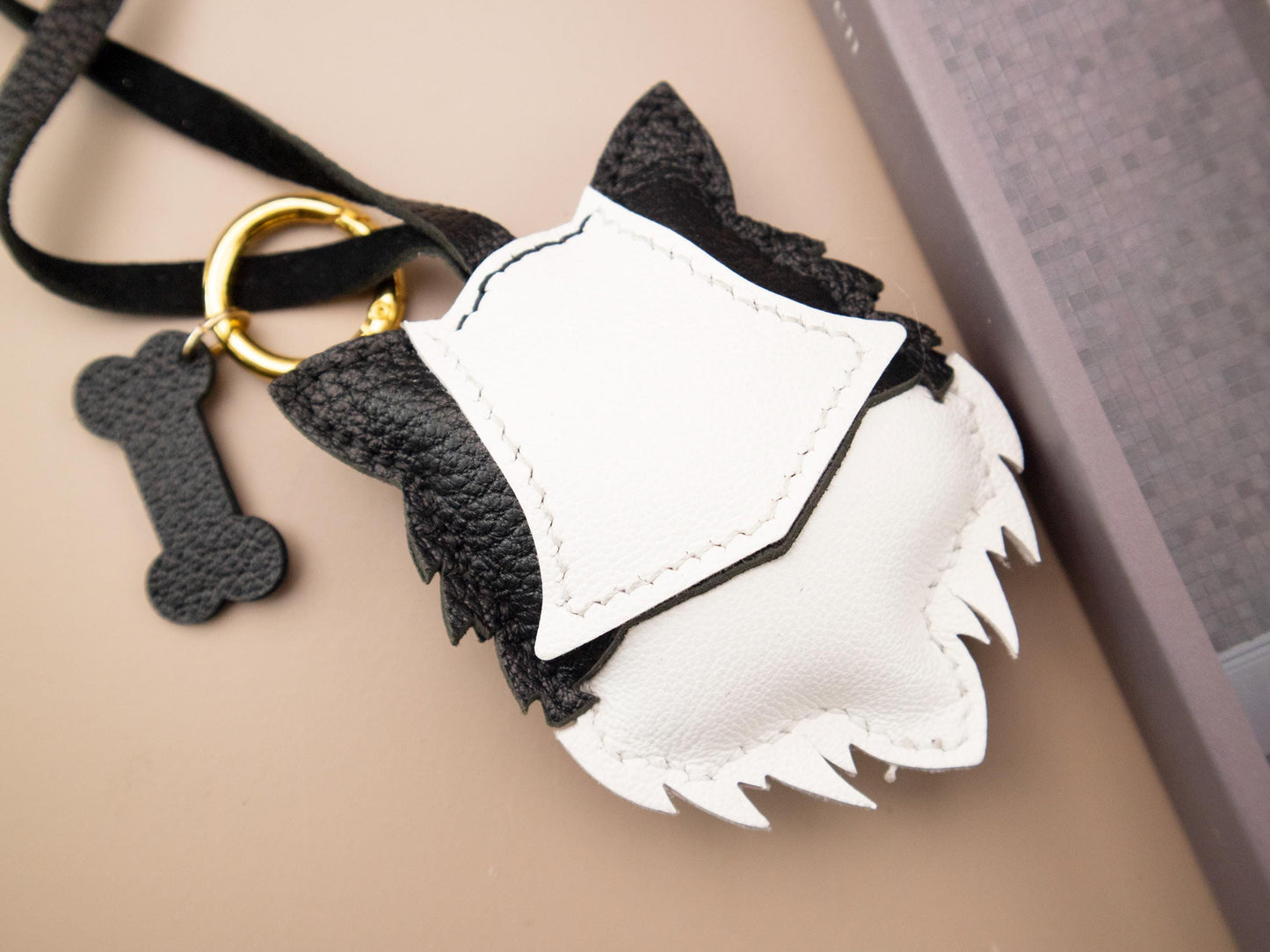 Personalized Border Collie Leather Charm, Leather  Bag Charm, Cute dog Leather Handbag and Purse Charm, dog Keychain,Bag Charm for Handbag