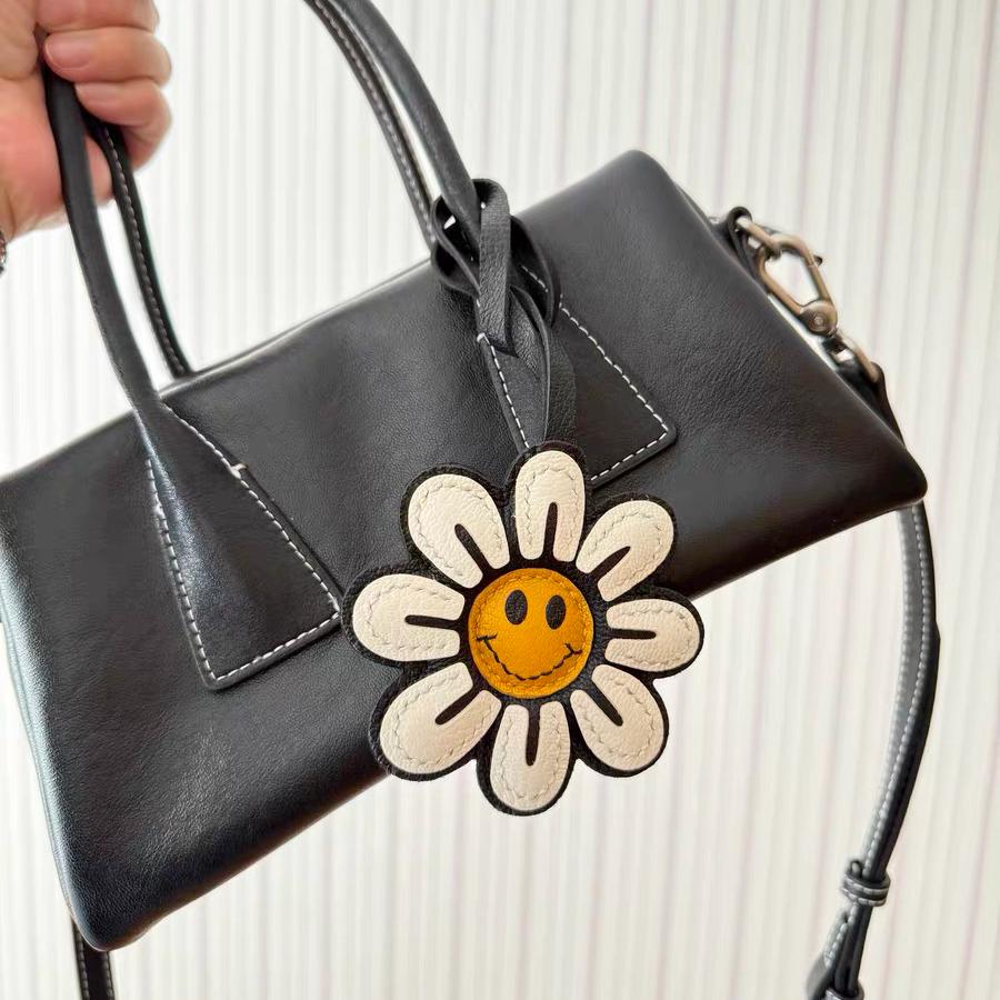 Leather  Smile Flower Charm, Leather bag Charm, Cute FloralLeather Handbag/ Purse Charm, Flower Keychain,Handmade Bag Charm, Cute Key Chain