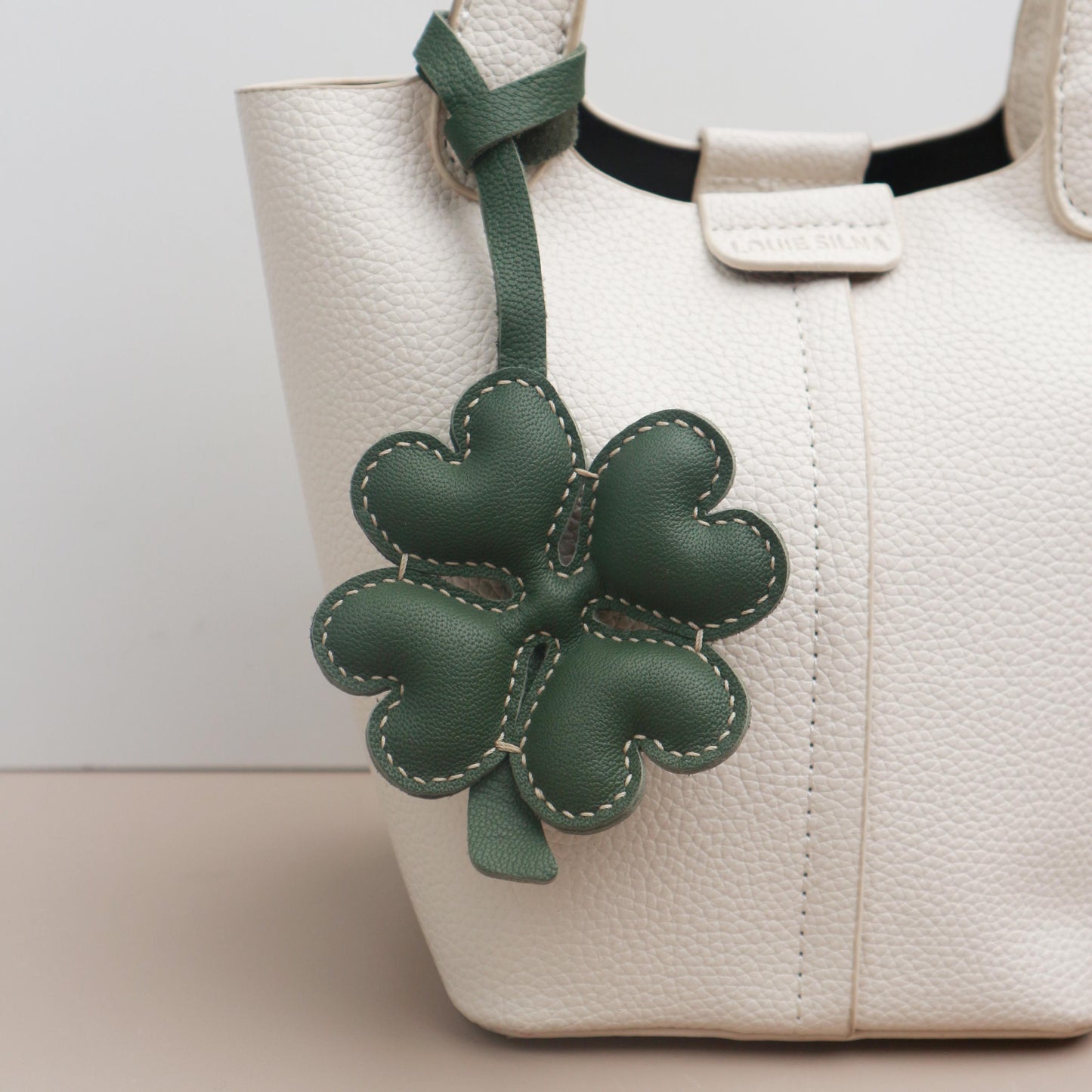 Leather Four Leaf Clover  Charm, Handmade Leather Clover Bag Charm, Leather Handbag & Purse Charm, Clover Keychain,Plant Lover Gift Ideas