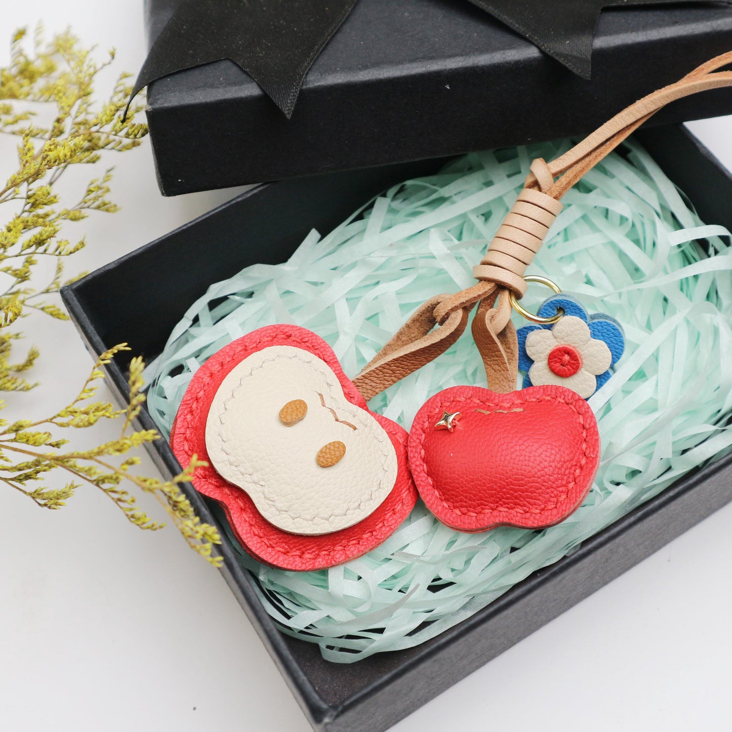 Handmade Leather Apple bag charm, Leather bag charm,Cute Apple Keychain,Apple Fruit bag charm, unique bag charm, keychain gift