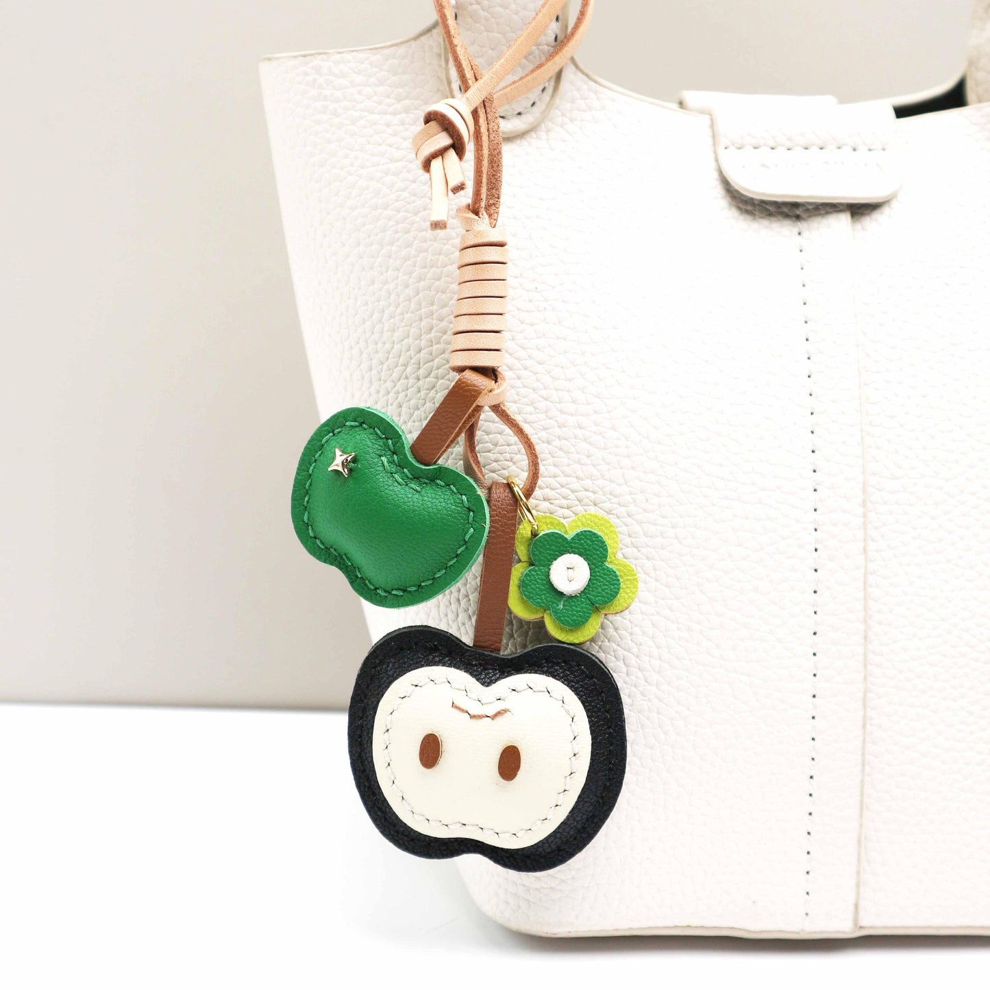 Handmade Leather Apple bag charm, Leather bag charm,Cute Apple Keychain,Apple Fruit bag charm, unique bag charm, keychain gift